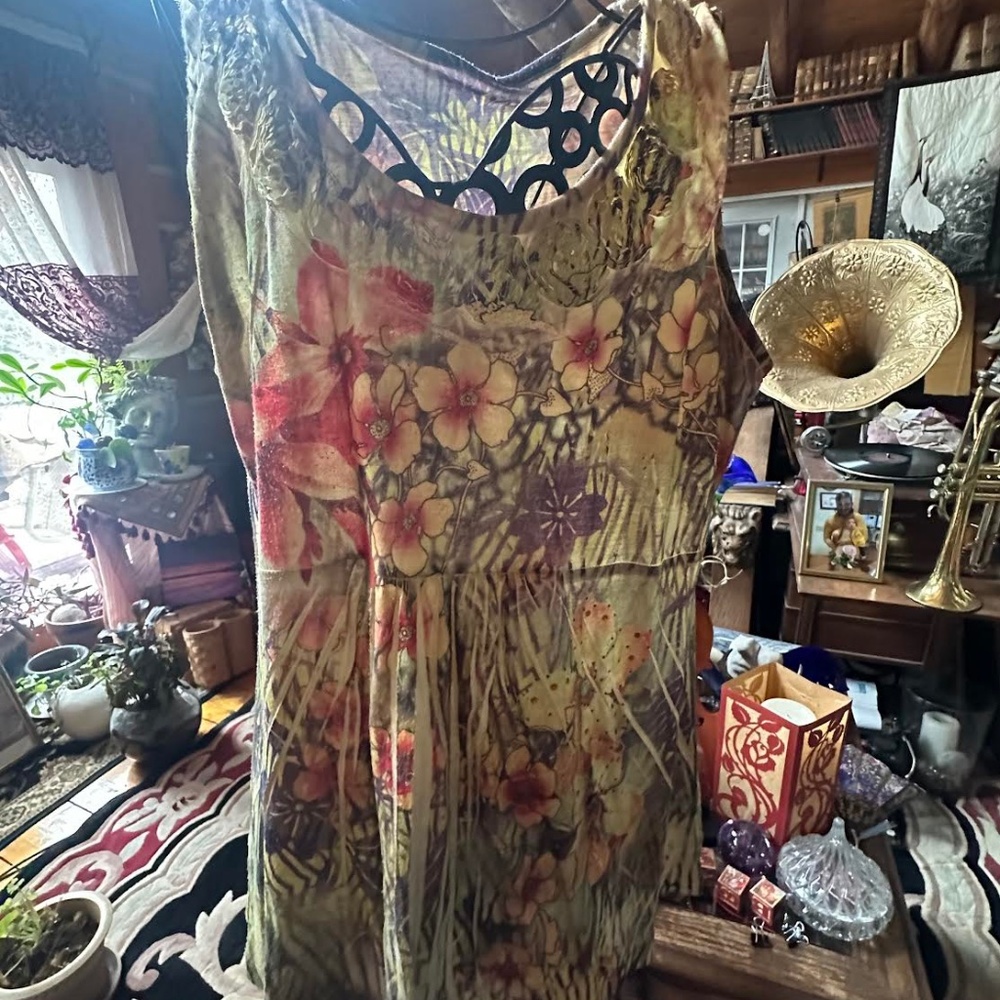 Floral warm weather knit top